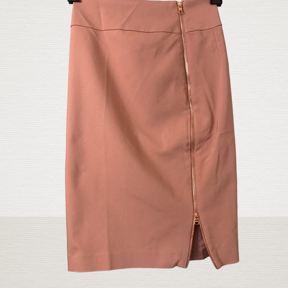 Express zipper skirt